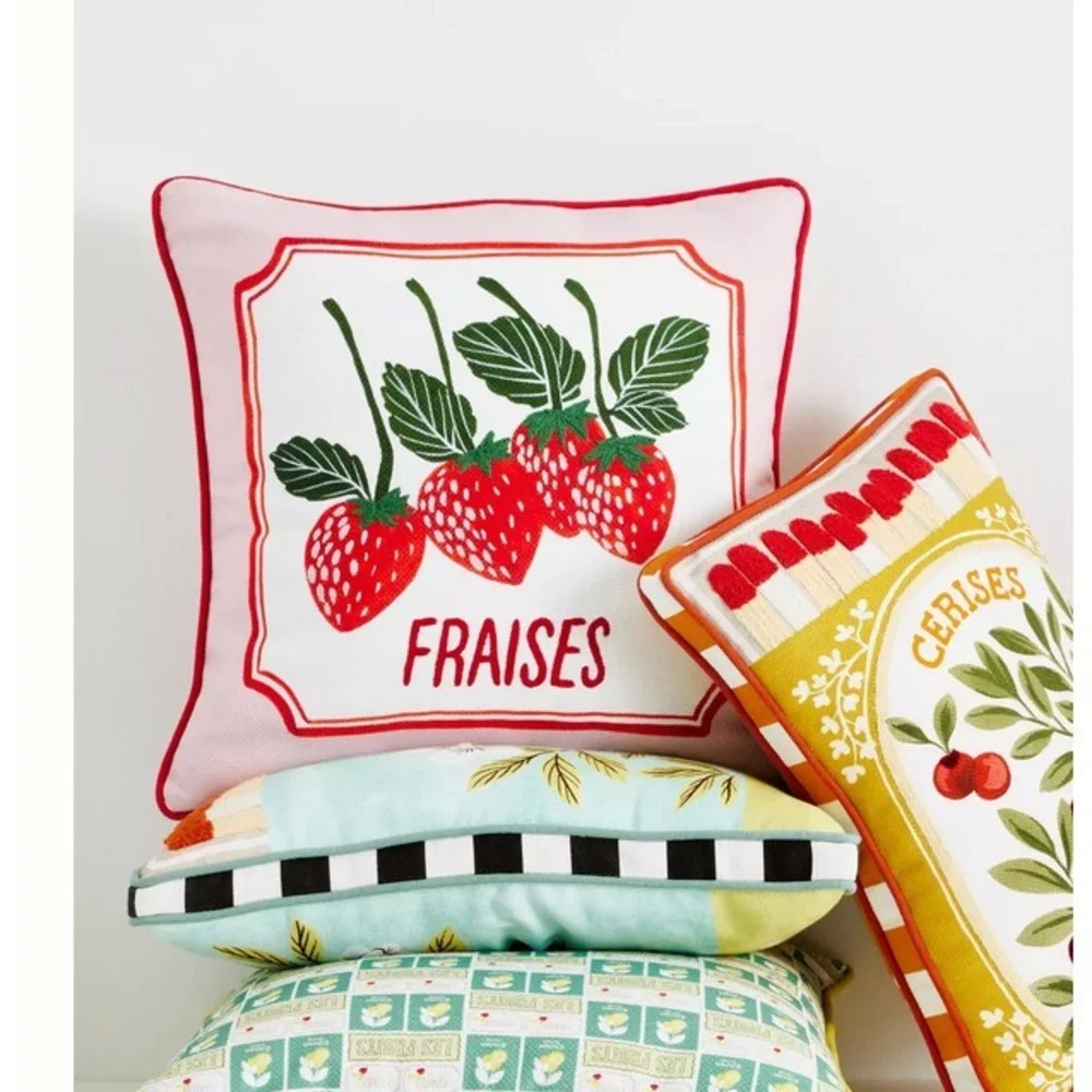Anthropologie Throw Pillow Strawberries France French Embroidered‎ Les Fruits
